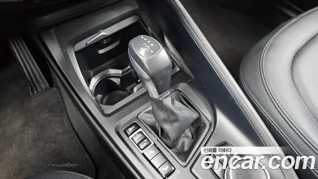 BMW X1 2016 thumb 9