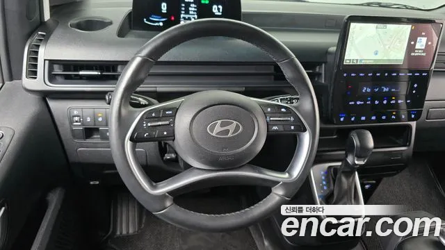 Hyundai Staria 2024 thumb 12