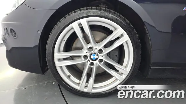 BMW 6-Series 2015 thumb 5