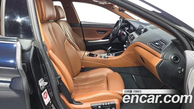 BMW 6-Series 2015 thumb 11