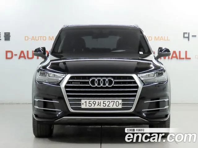Audi Q7 2019 thumb 3