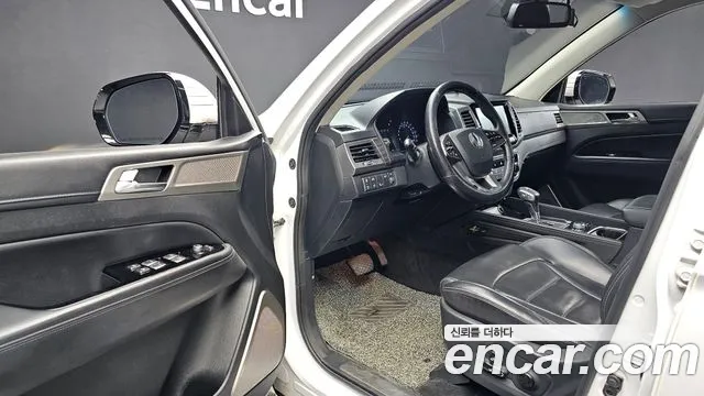 KG_Mobility_Ssangyong Rexton 2018 thumb 10