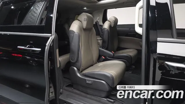 Kia Carnival 2024 thumb 10