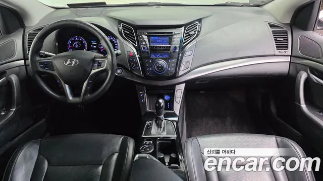 Hyundai i40 2012 thumb 7