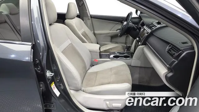 Toyota Camry 2012 thumb 11