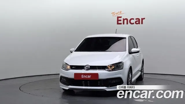 Volkswagen Polo 2015 thumb 3