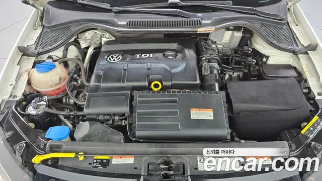 Volkswagen Polo 2015 thumb 6