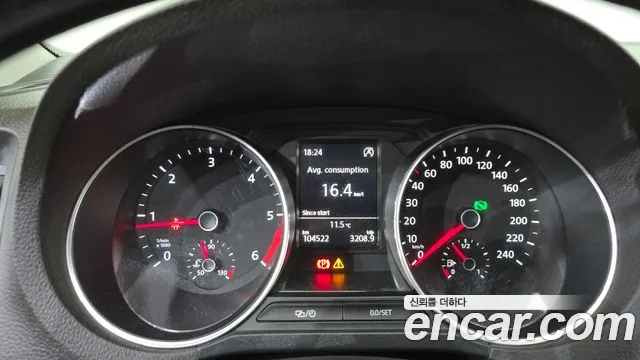 Volkswagen Polo 2015 thumb 8