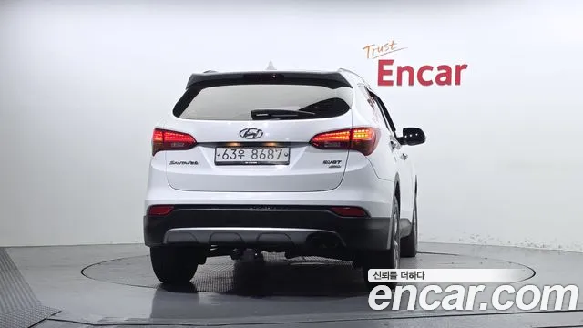 Hyundai Santa Fe 2014 thumb 4