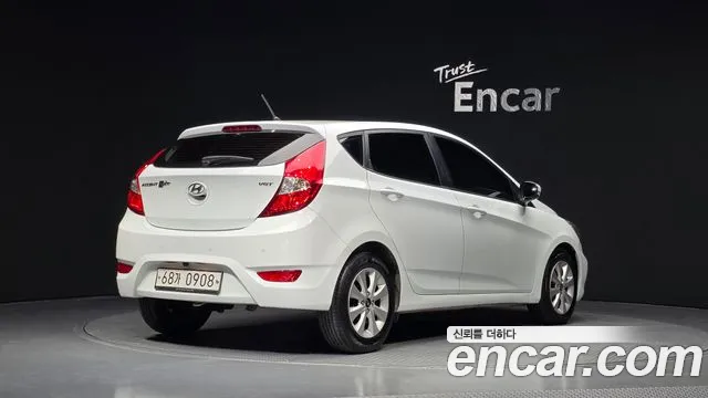 Hyundai Accent 2015 thumb 2