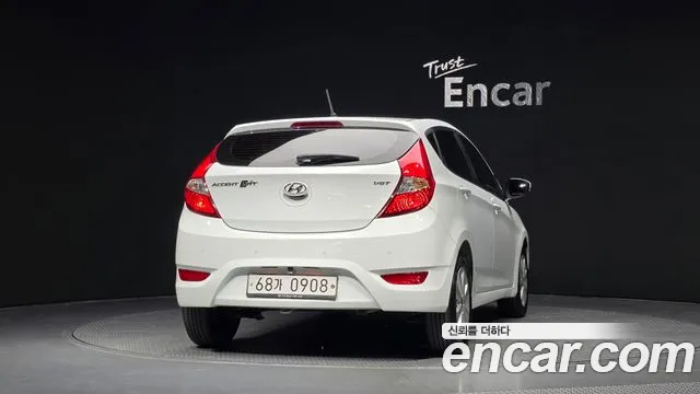Hyundai Accent 2015 thumb 4