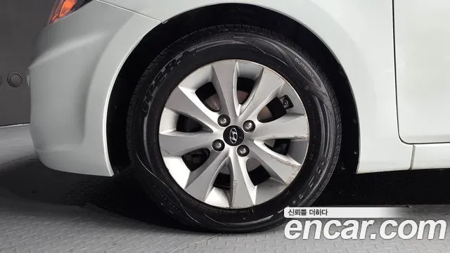 Hyundai Accent 2015 thumb 5