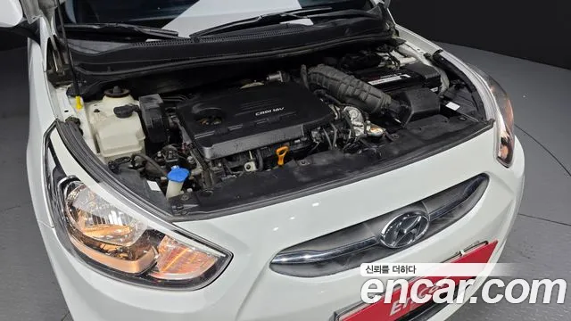 Hyundai Accent 2015 thumb 6