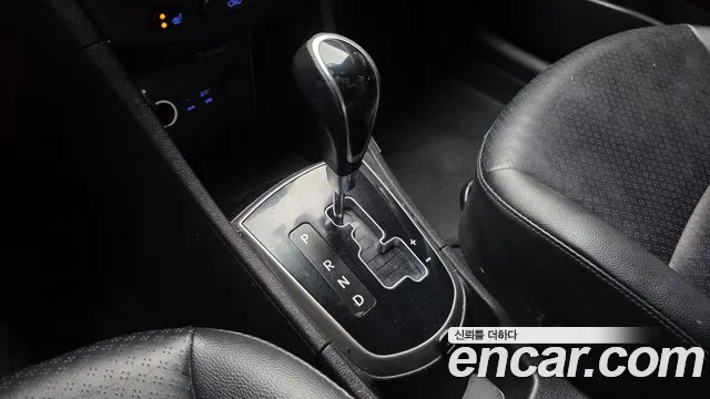 Hyundai Accent 2015 thumb 9