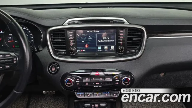 Kia Sorento 2016 thumb 12