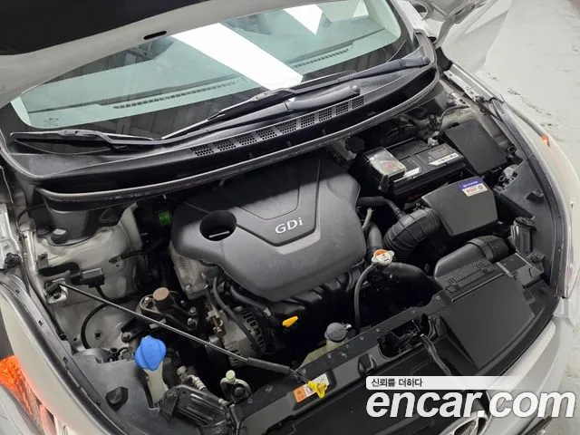 Hyundai Avante 2014 thumb 8