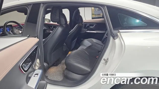 Mercedes-Benz EQE 2022 thumb 10