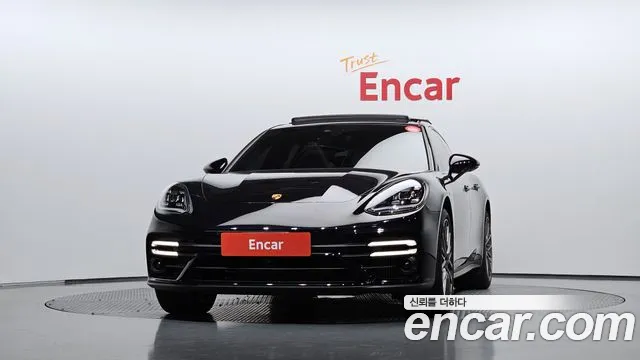 Porsche Panamera 2022 thumb 3
