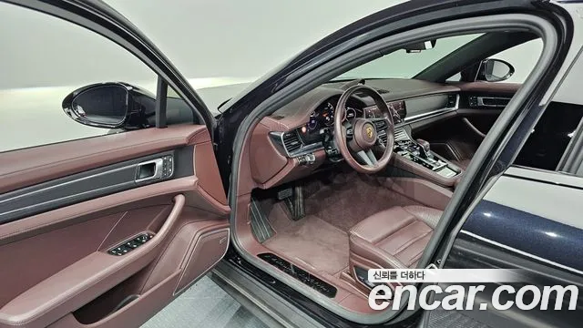 Porsche Panamera 2022 thumb 10