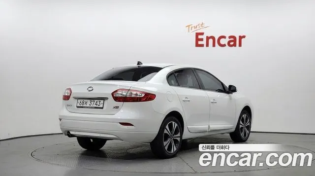 Renault-KoreaSamsung Fluence 2013 thumb 2