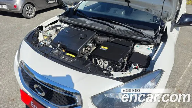 Renault-KoreaSamsung Fluence 2013 thumb 6