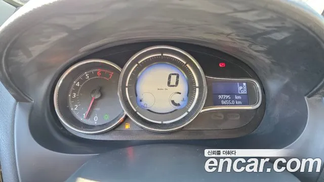 Renault-KoreaSamsung Fluence 2013 thumb 8