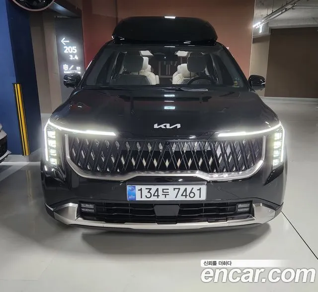 Kia Carnival 2025 thumb 3