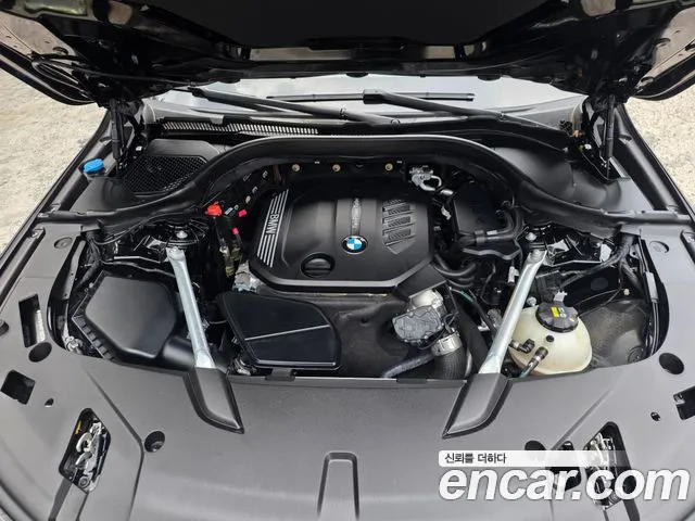BMW Gran Turismo 2021 thumb 8