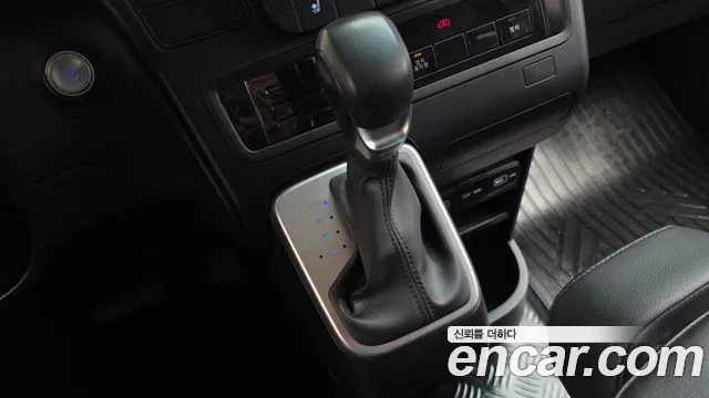 Hyundai Staria 2022 thumb 9