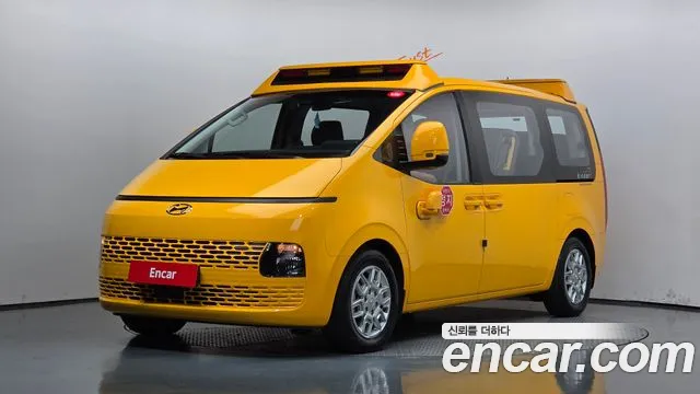 Hyundai Staria 2022 thumb 12