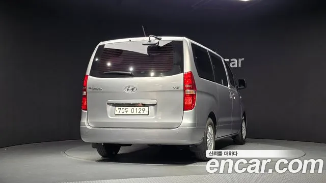 Hyundai Starex 2017 thumb 4