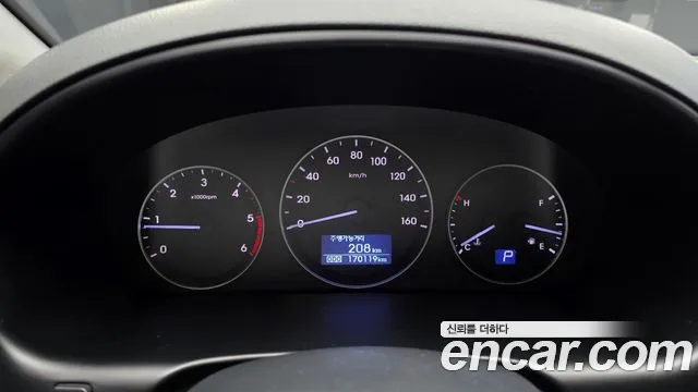 Hyundai Starex 2017 thumb 8