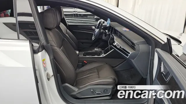 Audi A7 2021 thumb 11