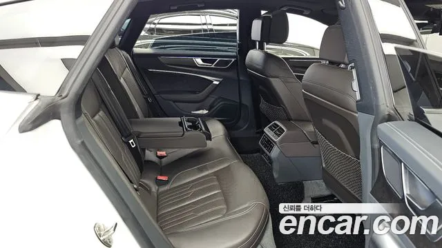 Audi A7 2021 thumb 12