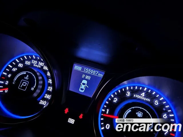 Hyundai Genesis 2012 thumb 8