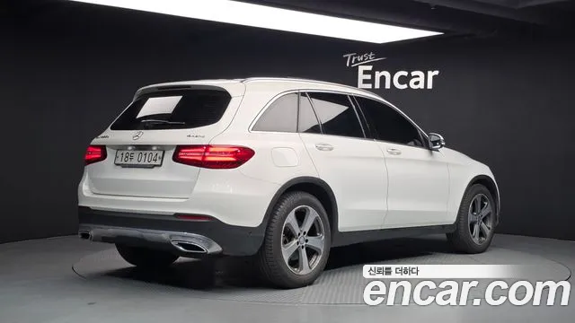 Mercedes-Benz GLC 2016 thumb 2