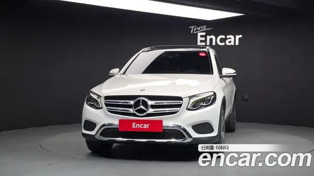 Mercedes-Benz GLC 2016 thumb 3