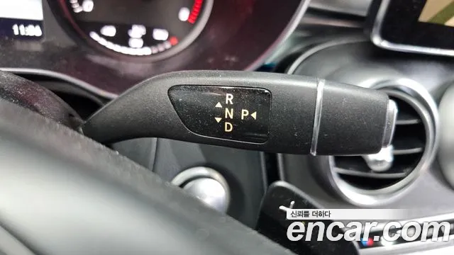 Mercedes-Benz GLC 2016 thumb 9