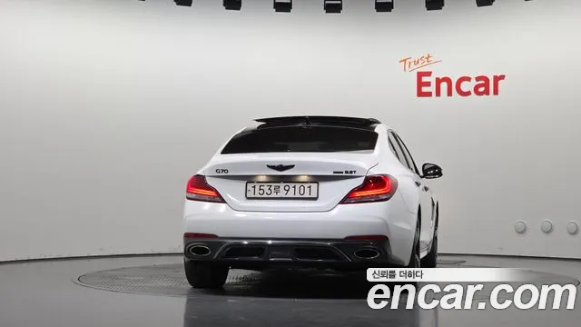 Genesis G70 2018 thumb 3