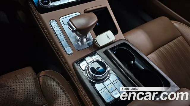 Genesis G90 2020 thumb 9