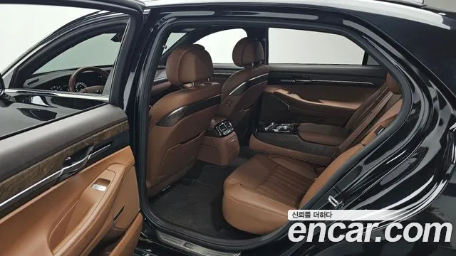 Genesis G90 2020 thumb 12