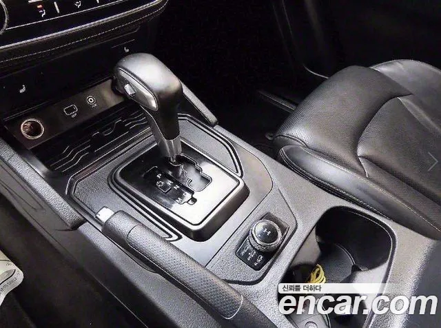 KG_Mobility_Ssangyong Rexton 2021 thumb 10