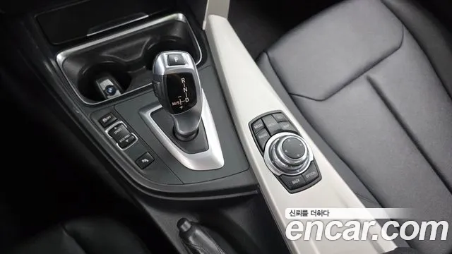 BMW 3-Series 2013 thumb 9