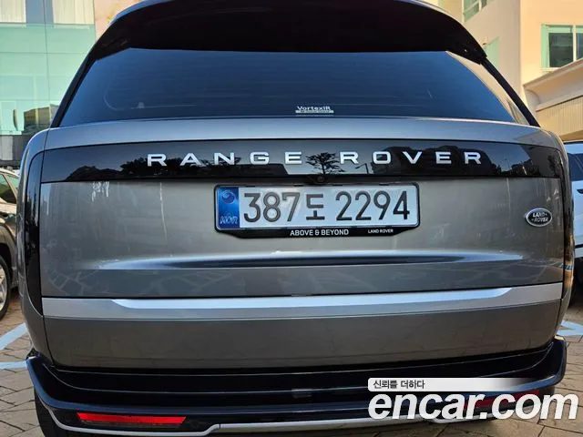 Land Rover Range Rover 2023 thumb 2