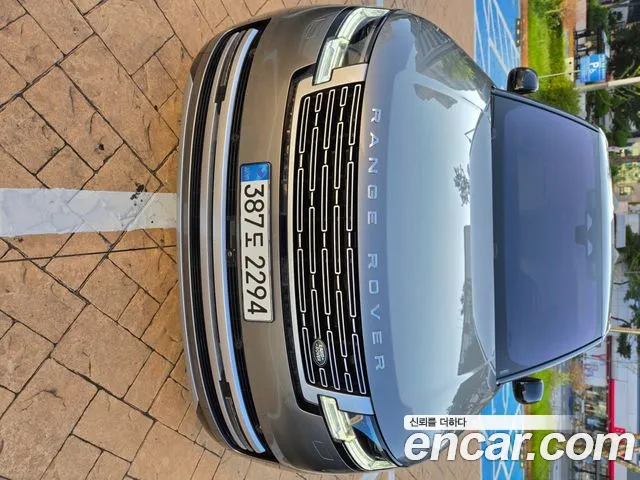 Land Rover Range Rover 2023 thumb 4