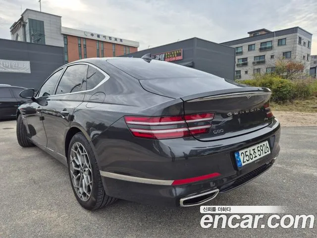 Genesis G80 2022 thumb 6
