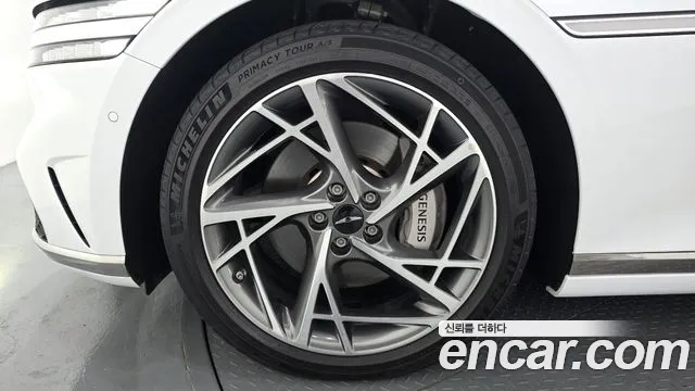 Genesis G90 2023 thumb 5