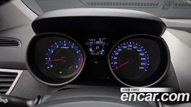 Hyundai Avante 2011 thumb 8