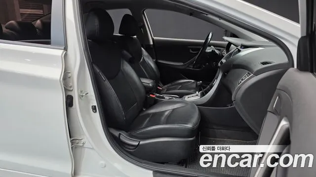 Hyundai Avante 2011 thumb 11