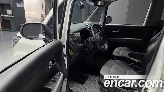 Kia Ray 2018 thumb 10